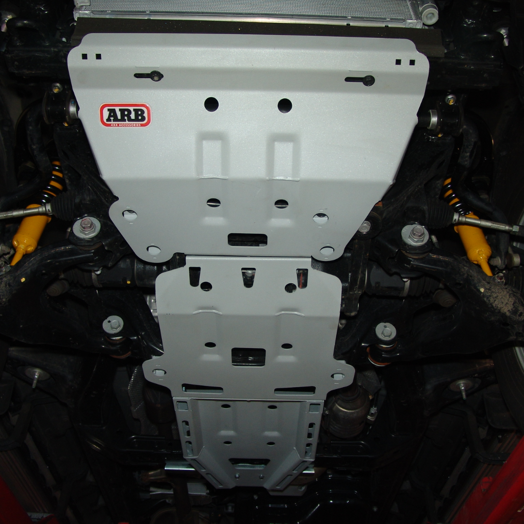 ARB UVP PATIN DE PROTECCION CON KDSS PARA TOYOTA 4 RUNNER Y PRADO 150